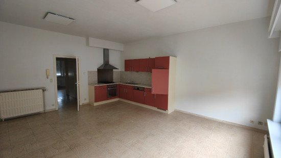 Rue du Faubourg - 20 - - 7780