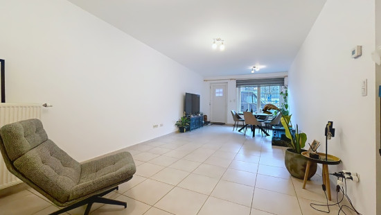 Stationswal - 25 - A - 3960