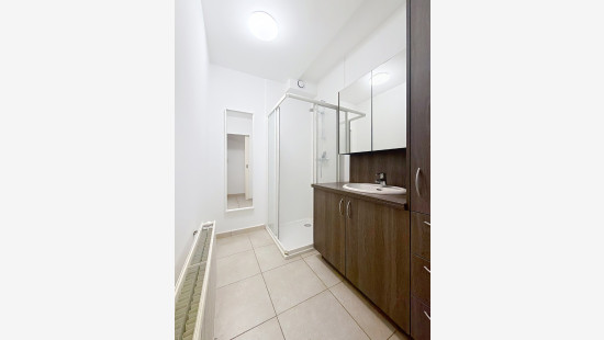 Stationswal - 25 - A - 3960