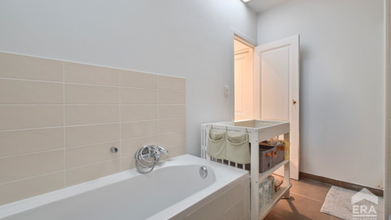 Rue Simonis - 64 - - 1050