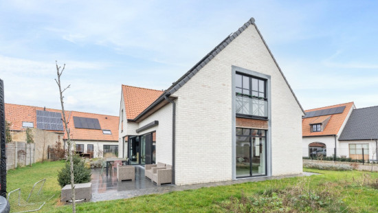 De Moucheronstraat - 4 - - 8630