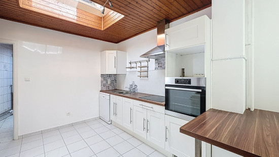 Rue du Chanoine Scarmure - 3 - 2 - 7060