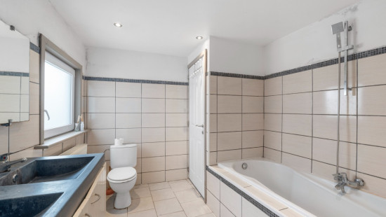 Fabriekstraat - 56 - - 9200