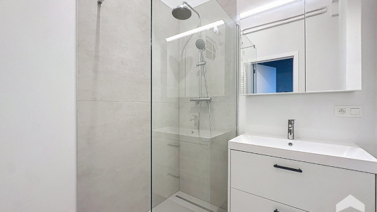 Avenue de l'Université - 97 - - 1050