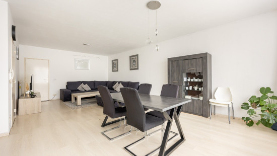 Neerstraat - 10 - 1 - 2360