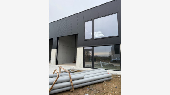 Bedrijvenstraat - 39 - B0.15 - 8906