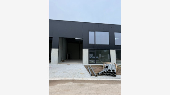 Bedrijvenstraat - 39 - B0.15 - 8906