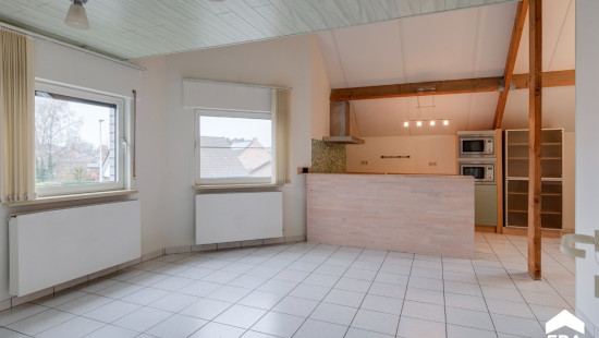 Weg naar Opoeteren - 233 - - 3660