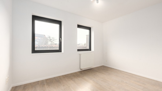 Markt - 27A - - 9140