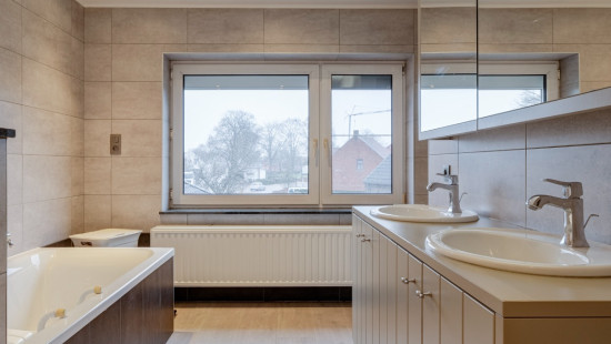 Marktplein - 17 - - 3941