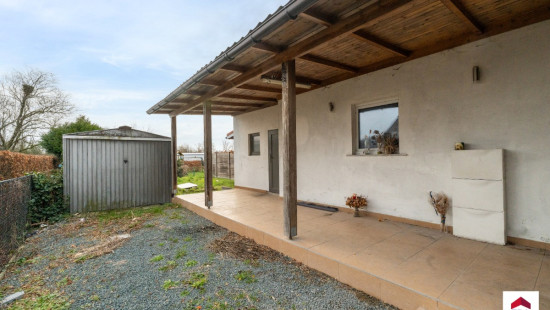 Essenestraat - 19 - - 1740