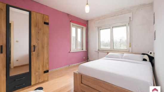 Essenestraat - 19 - - 1740