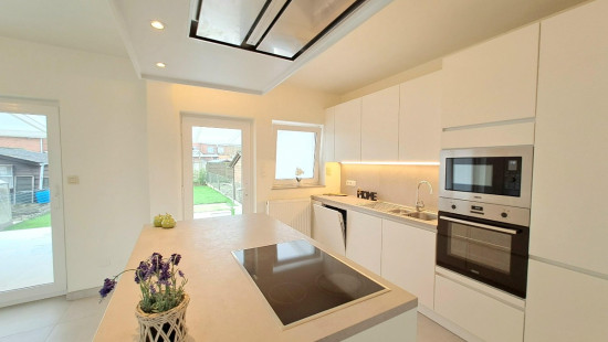 Nederlandlaan - 14 - - 8550