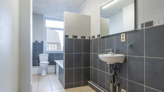 Rue des Chasseurs Ardennais - 16 - - 6880