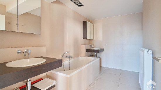 Chaussée de Charleroi - 92 - - 1060