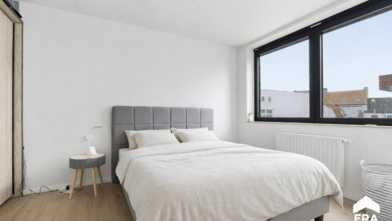 Mézières-en-Brenneplein - 13 - - 8978