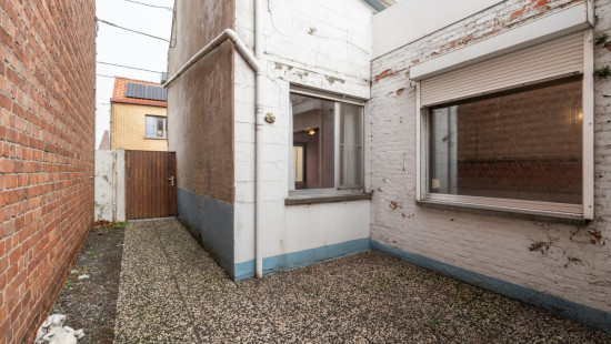 Staakstraat - 150 - - 9960