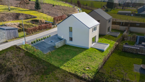 Rue de la Station - 70 - B - 5555