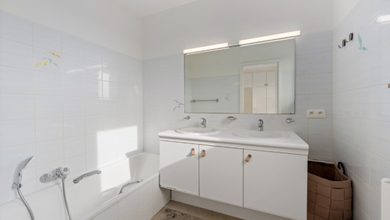 Koninginnelaan - 64 - 05.01 - 8670