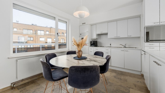 Koninginnelaan - 64 - 05.01 - 8670