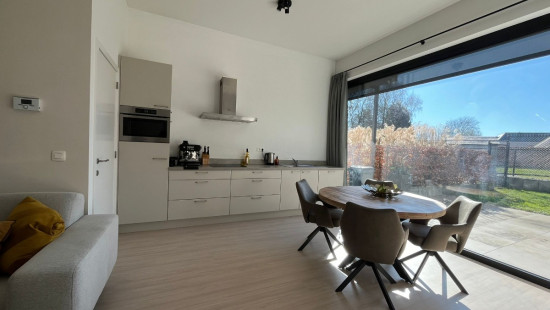 Heilig Bloedstraat - 2 - B - 2320