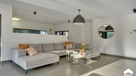 Molenweg - 84 - - 3520