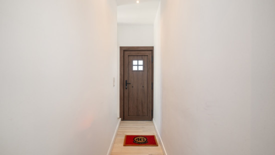 Roskotstraat - 54 - - 9240