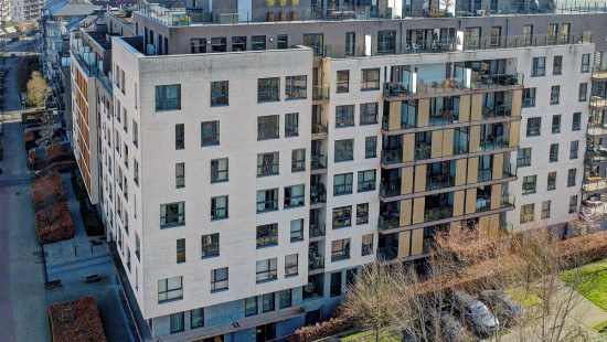 Allée Louise Van den Plas - 1 - D53 - 1200