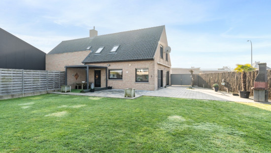 Blauwvoetstraat - 4A - - 8710