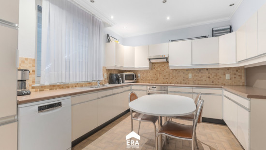 Dorpstraat - 12 - - 3960