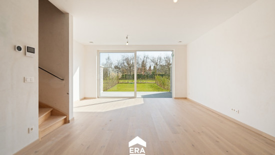 Heerweg-Zuid - 187 - - 9052