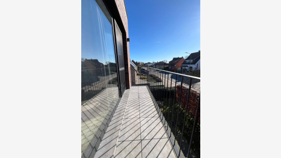 Leest - 84 - 2 - 2330