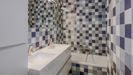 Zeedijk (Res. Memling) - 1 B - - 8620