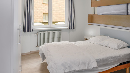 Zeedijk (Res. Memling) - 1 B - - 8620