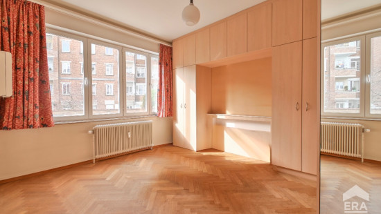 Square des Latins - 30 - - 1050