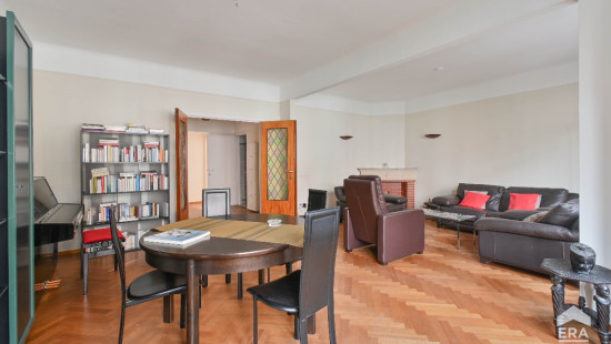 Square des Latins - 30 - - 1050