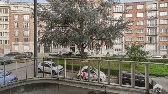 Square des Latins - 30 - - 1050