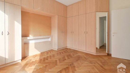 Square des Latins - 30 - - 1050