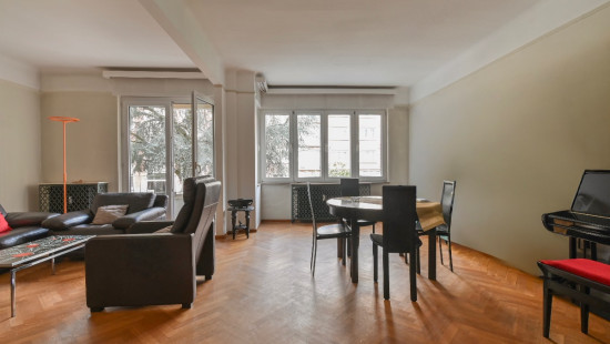 Square des Latins - 30 - - 1050