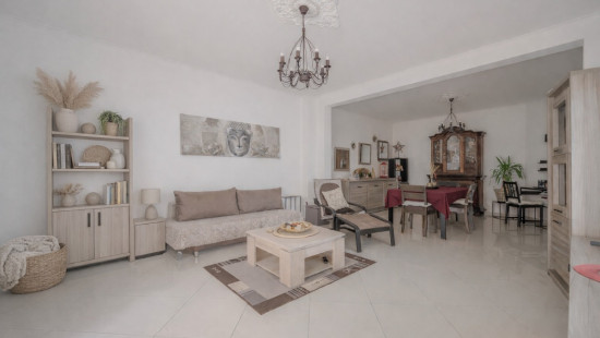 Rue de Cornillon - 66 - - 4020