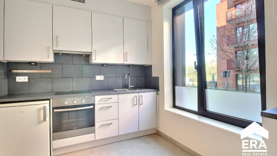 Avenue des Lilas - 28 - 01 - 1070