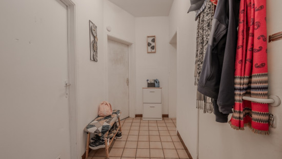 Rue Large Voie - 147 - 001 - 4040