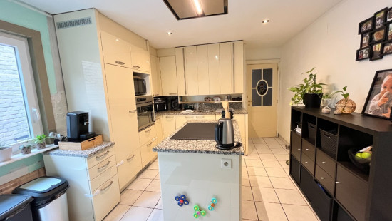 Rumbeeksesteenweg - 403 - - 8800