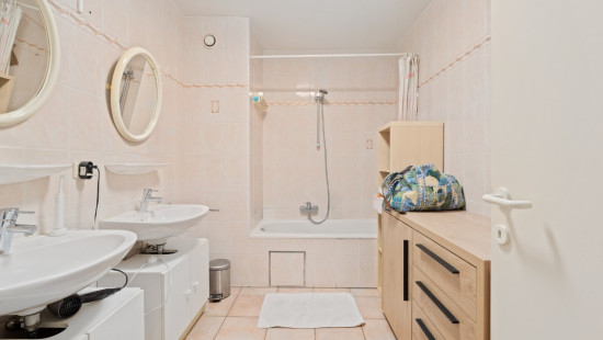 Dorpsplein - 3 - 3 - 1830