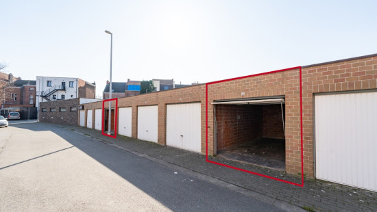 Stationsstraat - 1 - GARAGE 8 - 9200