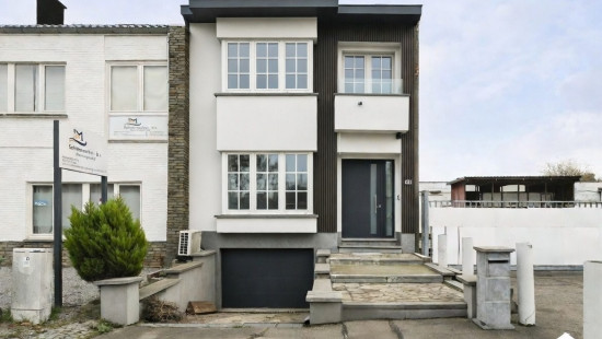 Montenakenweg - 44 - - 3800