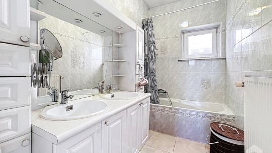 Rue Draily - 56 - - 6000