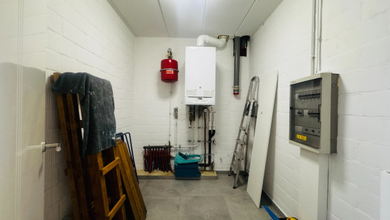 Stationsstraat - 98 - - 8880