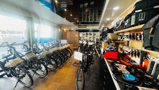 Stationsstraat - 98 - - 8880