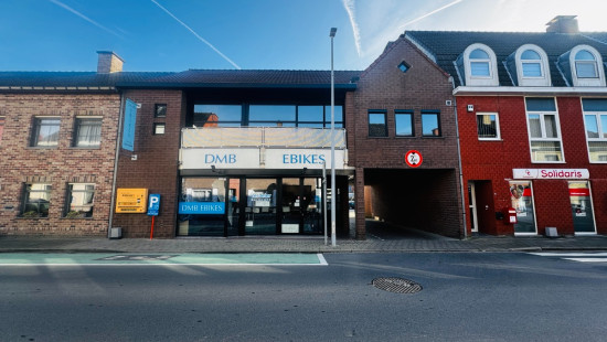 Stationsstraat - 98 - - 8880